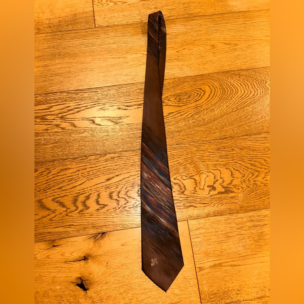 Sophisticated Striped Tie in Brown and Blue